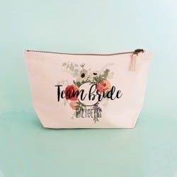 "Round Floral" Make up bag for the friends